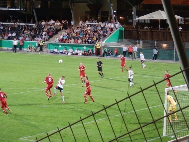 Jugendfußballabteilung in Großaspach bei U20-Länderspiel - 